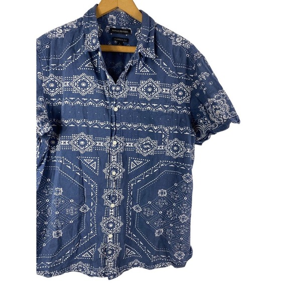 Banana Republic Camden Shirt Large Blue Bandana Print Button Down Short Sleeve - Picture 2 of 9